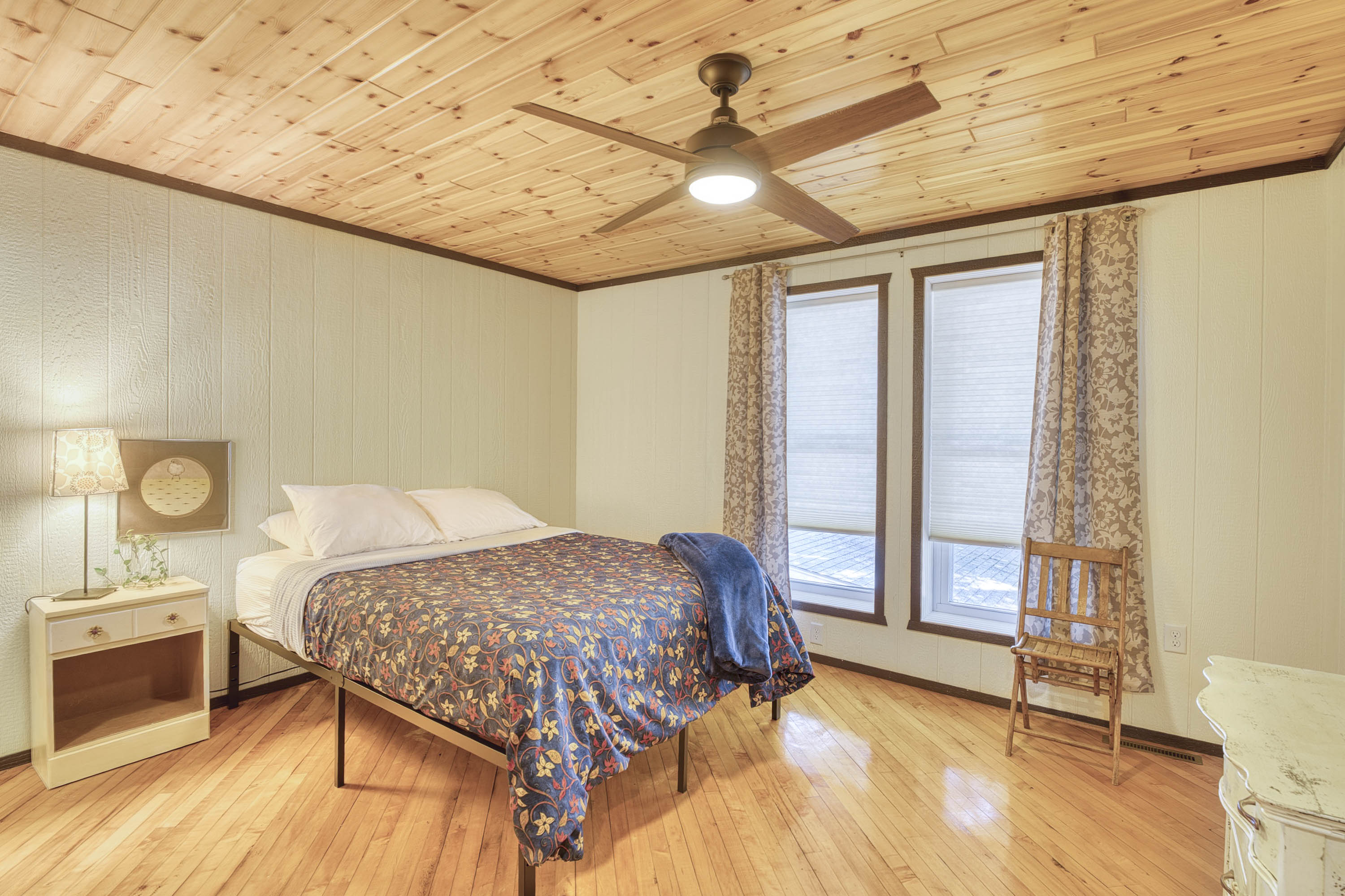 rental photo