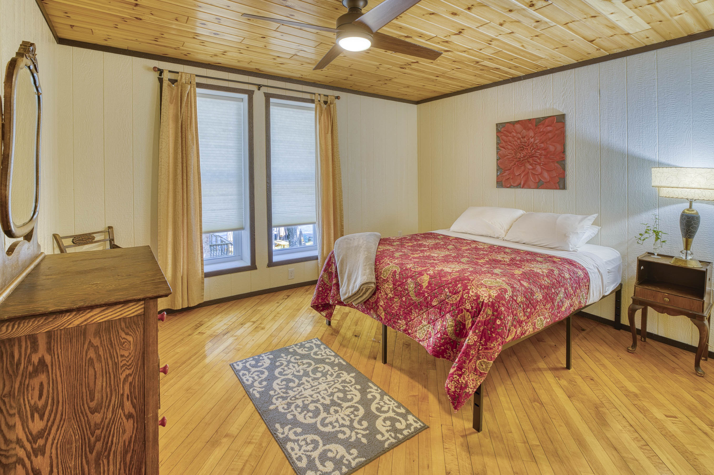 rental photo