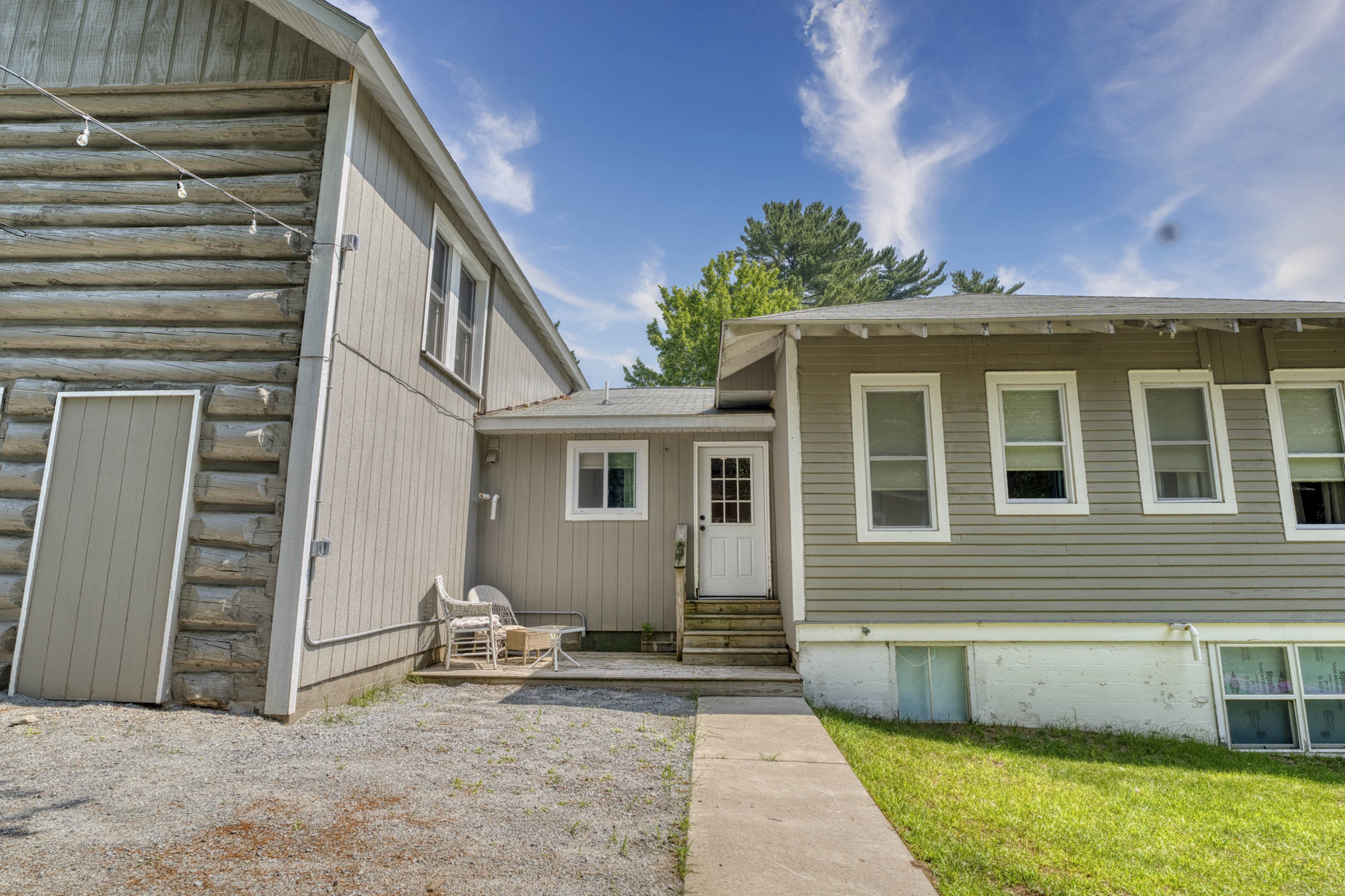 rental photo