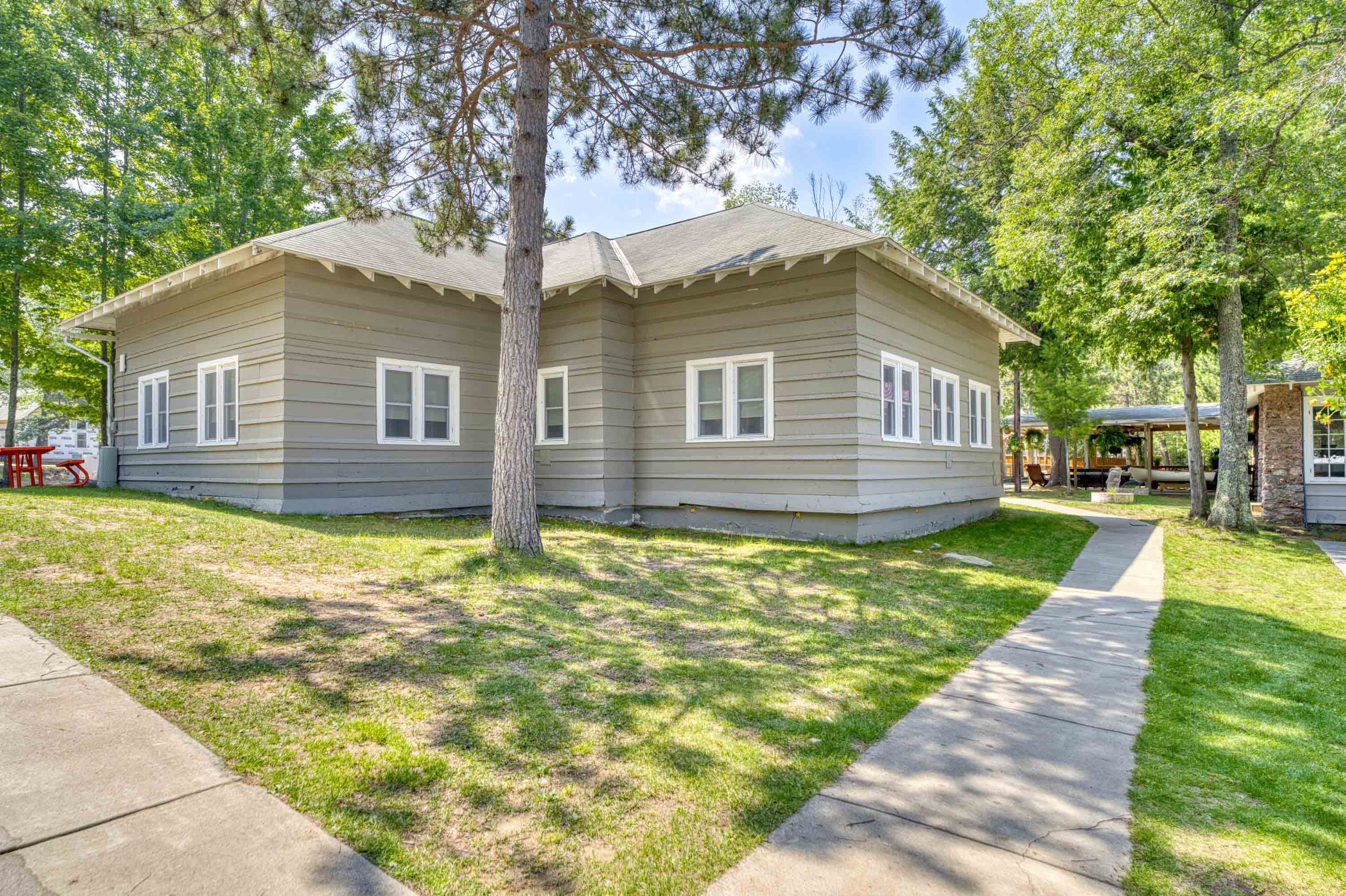 rental photo
