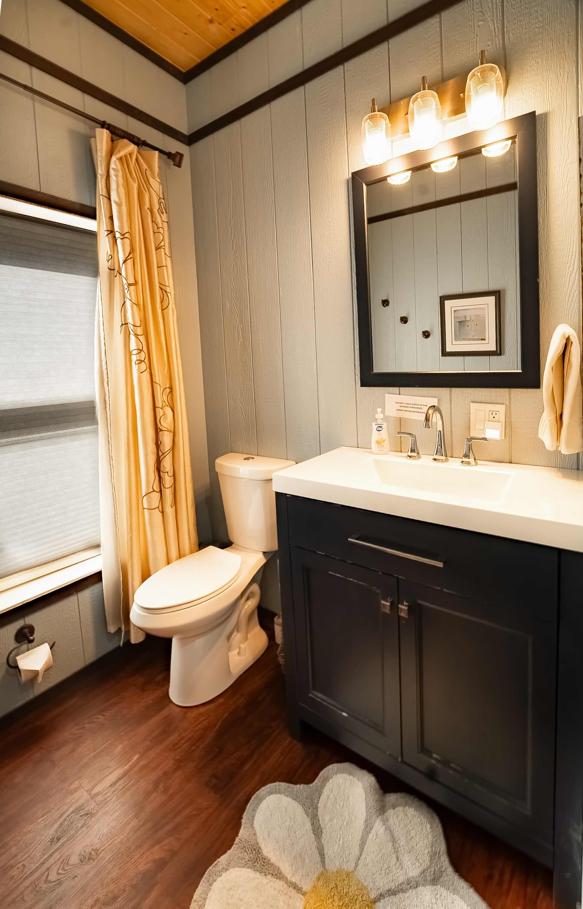 rental photo