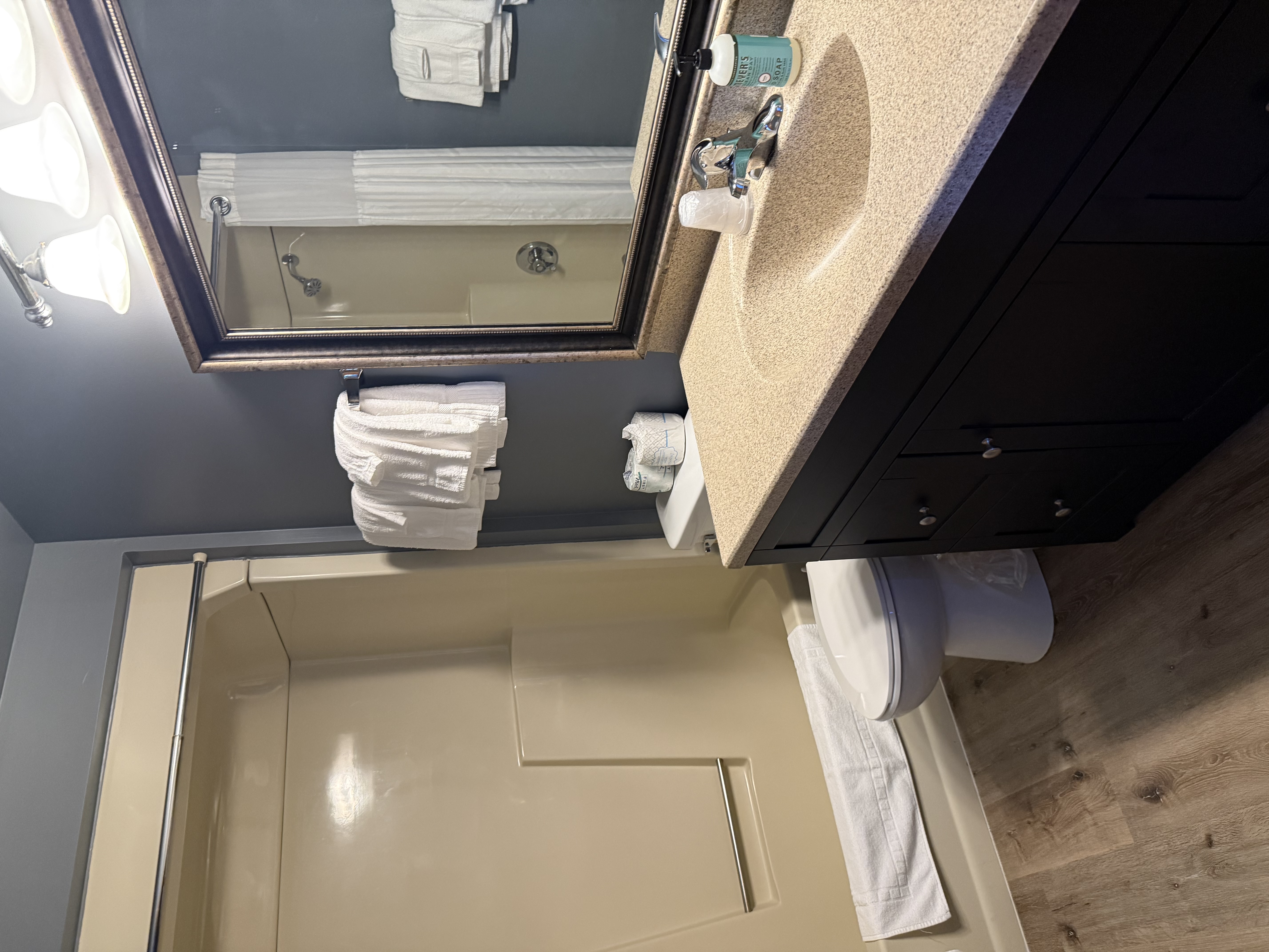 rental photo