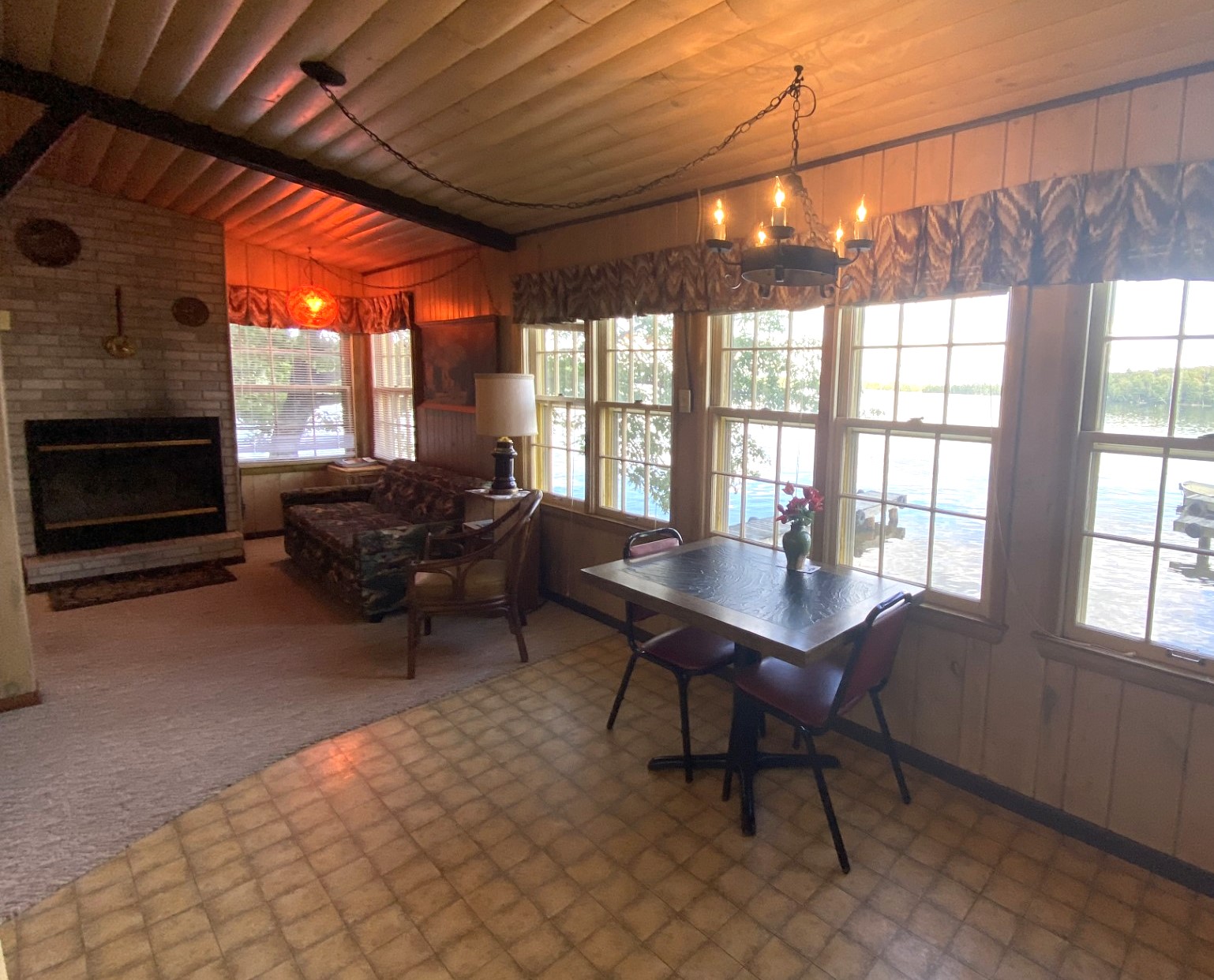 rental photo